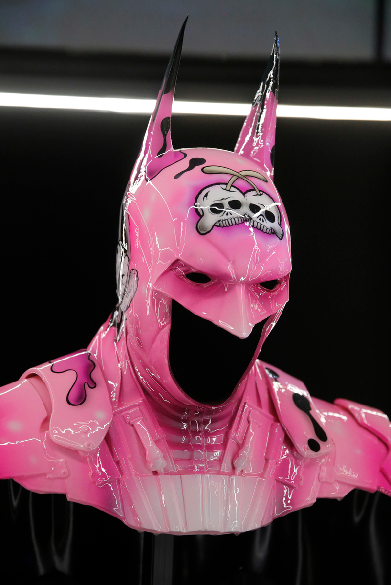Illustration for article titled Batman Gets Weird When Artists Redesign His Cape and Cowl